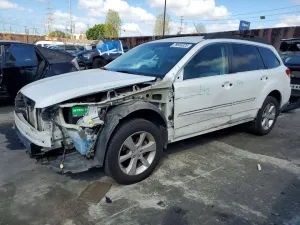 2013 SUBARU OUTBACK