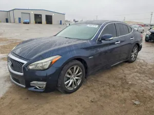 2016 INFINITI Q70 HYBRID