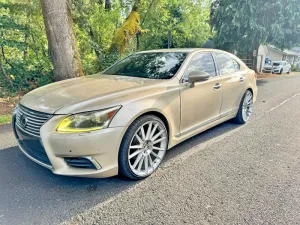 2017 LEXUS LS500