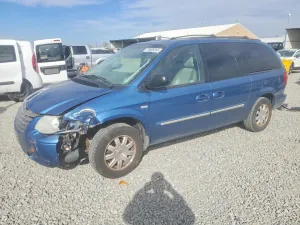 2005 CHRYSLER MINIVAN
