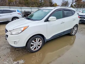 2011 HYUNDAI TUCSON