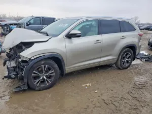 2016 TOYOTA HIGHLANDER