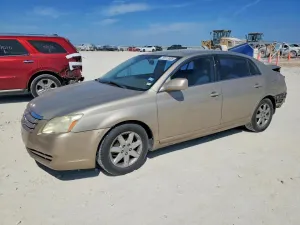 2005 TOYOTA AVALON