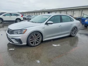 2018 VOLKSWAGEN PASSAT