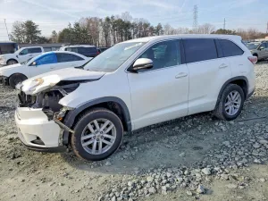 2015 TOYOTA HIGHLANDER