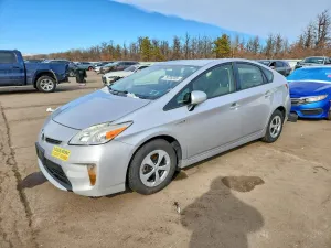 2015 TOYOTA PRIUS