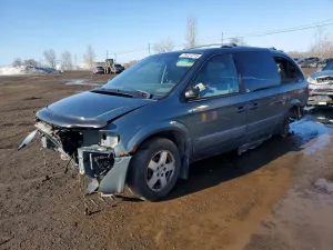 2005 CHRYSLER MINIVAN