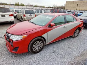 2014 TOYOTA CAMRY