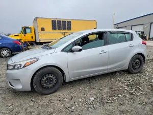 2017 KIA FORTE5 LX