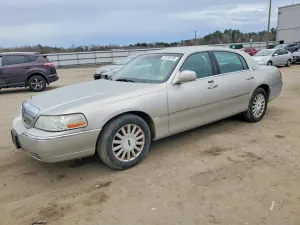 2005 LINCOLN TOWN CAR