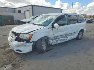 2016 CHRYSLER MINIVAN