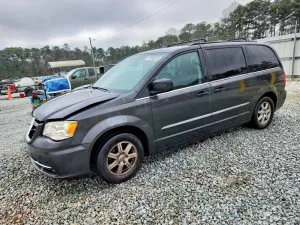 2011 CHRYSLER TOWN & COUNTRY