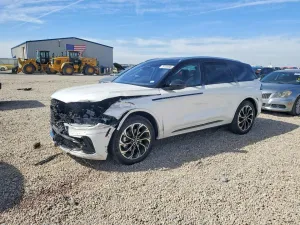 2026 LINCOLN NAUTILUS