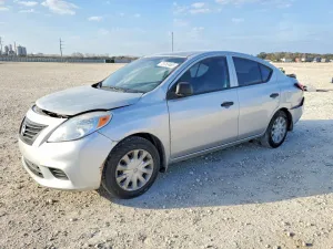 2014 NISSAN VERSA