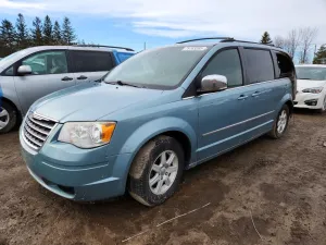 2010 CHRYSLER MINIVAN