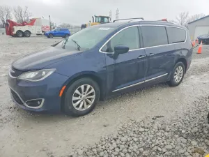 2019 CHRYSLER PACIFICA