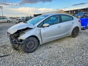 2017 KIA FORTE