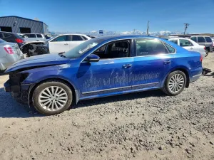 2016 VOLKSWAGEN PASSAT