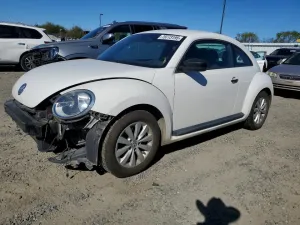 2014 VOLKSWAGEN BEETLE