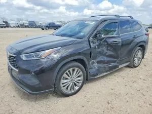 2022 TOYOTA HIGHLANDER