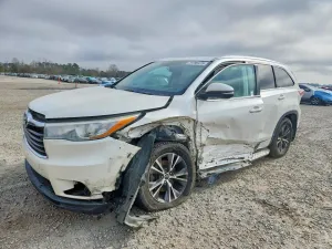 2016 TOYOTA HIGHLANDER