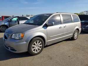 2015 CHRYSLER TOWN & COUNTRY