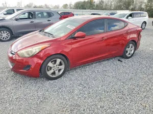 2013 HYUNDAI ELANTRA