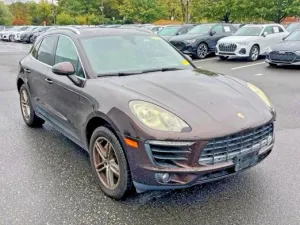 2015 PORSCHE MACAN