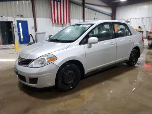 2011 NISSAN VERSA
