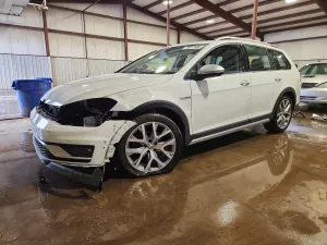 2017 VOLKSWAGEN GOLF ALLTRACK