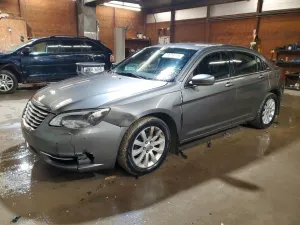 2013 CHRYSLER 200
