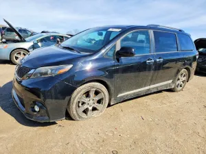 2017 TOYOTA SIENNA