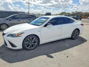 2019 LEXUS ES350