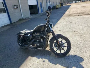 2022 HARLEY-DAVIDSON XL883