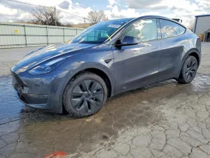 2025 TESLA MODEL Y