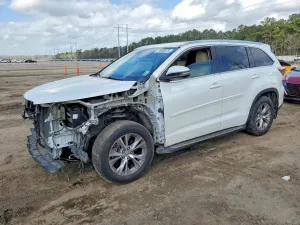 2015 TOYOTA HIGHLANDER