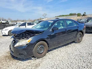 2011 TOYOTA CAMRY