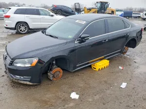 2013 VOLKSWAGEN PASSAT