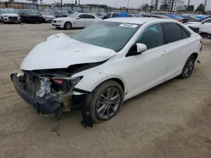 2017 TOYOTA CAMRY
