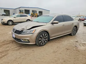 2016 VOLKSWAGEN PASSAT