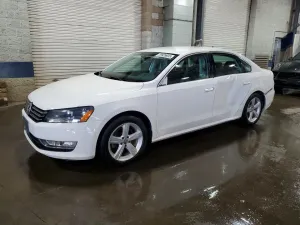 2015 VOLKSWAGEN PASSAT