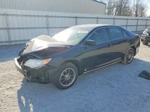 2014 TOYOTA CAMRY