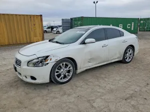2013 NISSAN MAXIMA