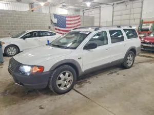 2004 VOLVO XC70