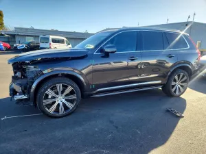 2025 VOLVO XC90