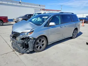 2019 TOYOTA SIENNA