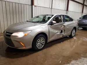 2017 TOYOTA CAMRY