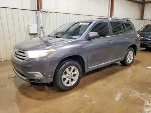 2011 TOYOTA HIGHLANDER