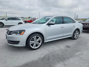 2014 VOLKSWAGEN PASSAT
