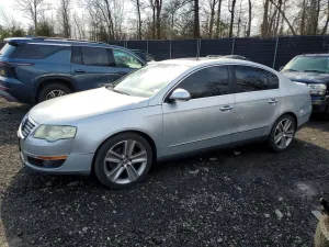 2010 VOLKSWAGEN PASSAT